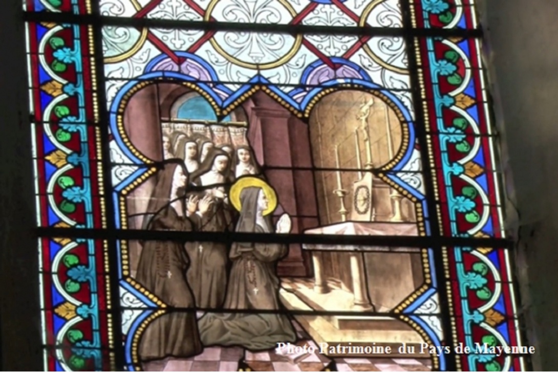 La Visitation de Mayenne - Vitrail de la Chapelle