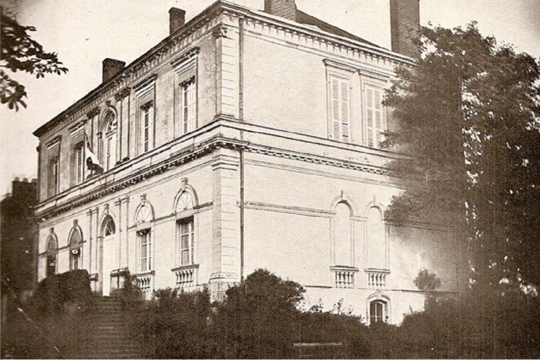 Vieux Mayenne - Hôtel de la sous-Préfecture