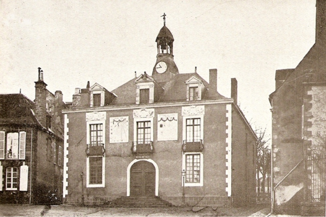 Vieux Mayenne - Hôtel de Ville