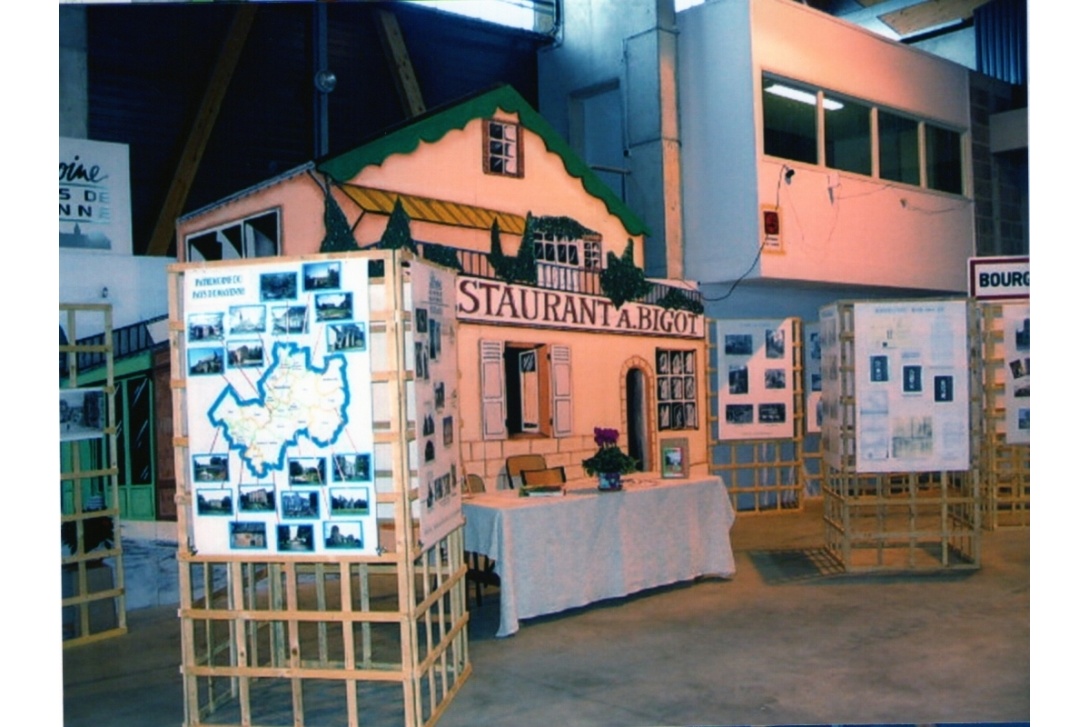 2005, Fête des Associations à Mayenne : Stand du Patrimoine du Pays de Mayenne