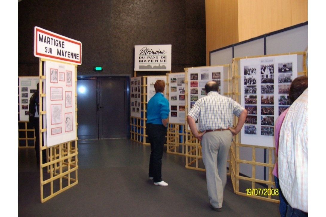 Foire de la Madeleine 2008 - Stand du PPM, les photos de groupes ont toujours du succès ...