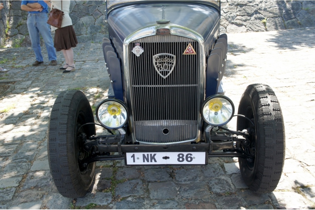 Cahier n° 37, Première course de côte à Mayenne en 1912 - Peugeot 301, vue de face