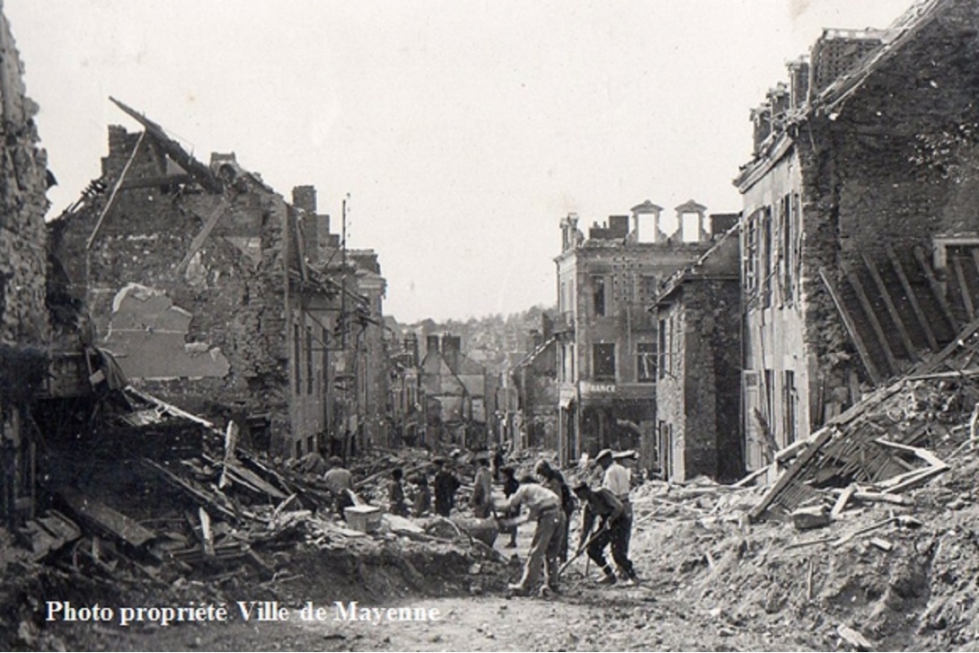 Bombardement de Mayenne - Rue de la Madeleine