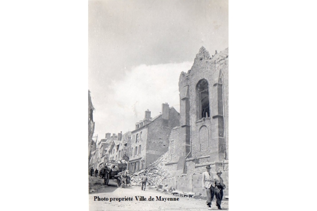 Bombardement de Mayenne - Rue du Sergent-Louvrier