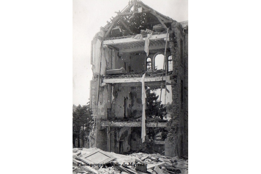 Bombardement de Mayenne - Pavillon des hommes de l'hôpital