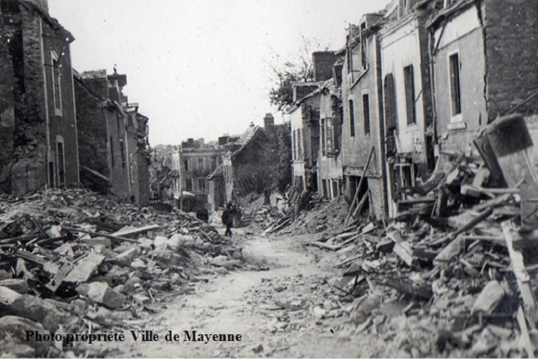 Bombardement de Mayenne - Rue de la Madeleine