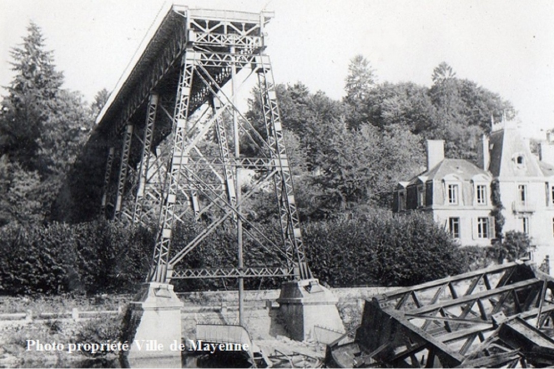 Libération de Mayenne - Viaduc miné par les Allemands