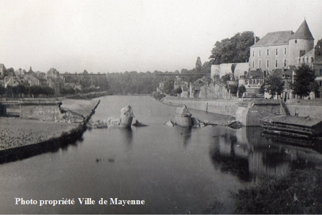 Libération de Mayenne - Pont Notre-Dame miné par les Allemands