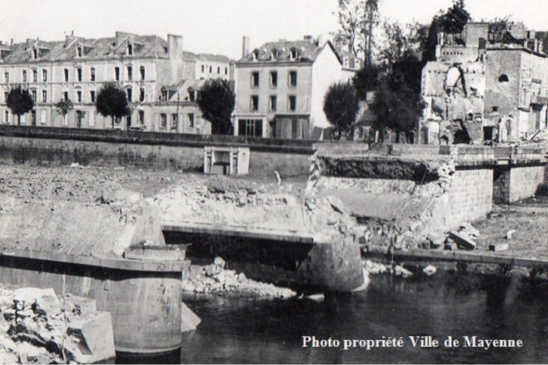 Libération de Mayenne - Pont Notre-Dame miné par les Allemands