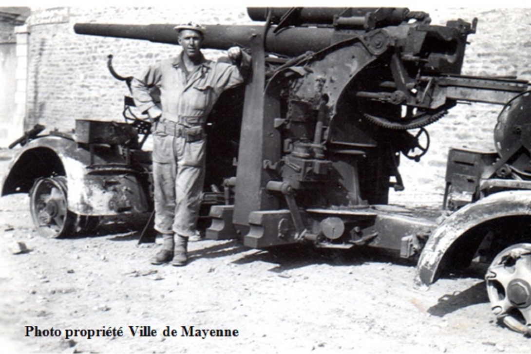 Libération de Mayenne - défenses allemandes rue Roullois