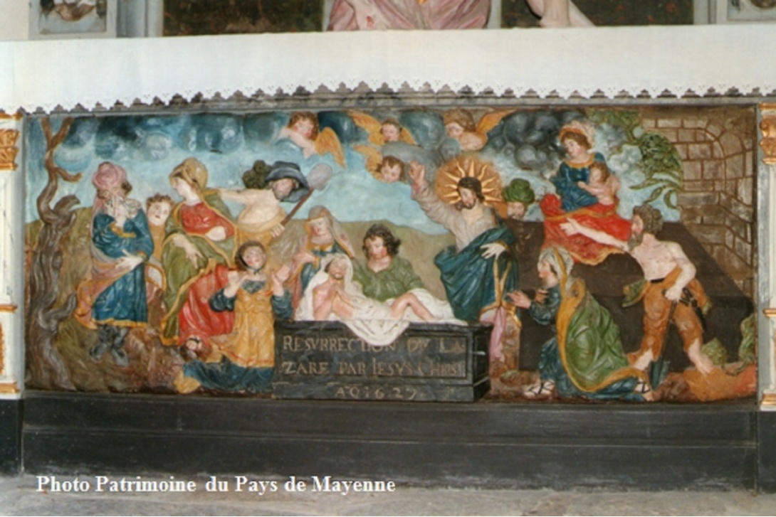 Contest - Résurrection de Lazare (bas relief de l'ancienne chapelle Notre Dame du Bois - détruite en 1987)