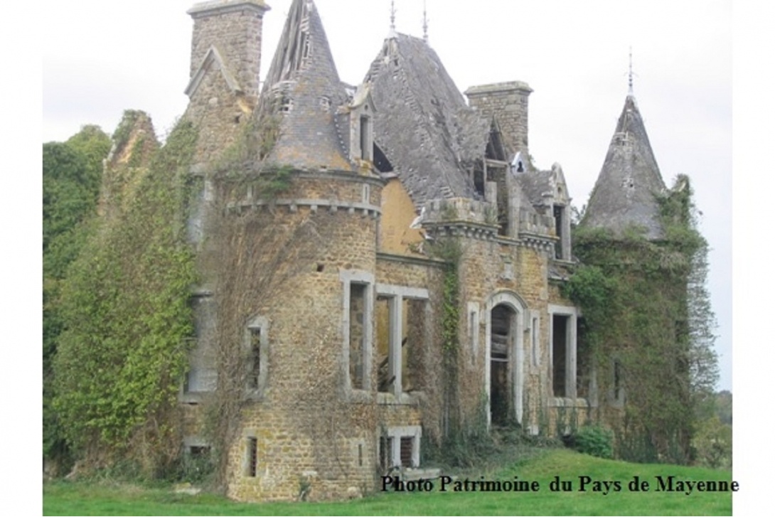 Saint-Fraimbault-de-Prières - Château de Coulonges