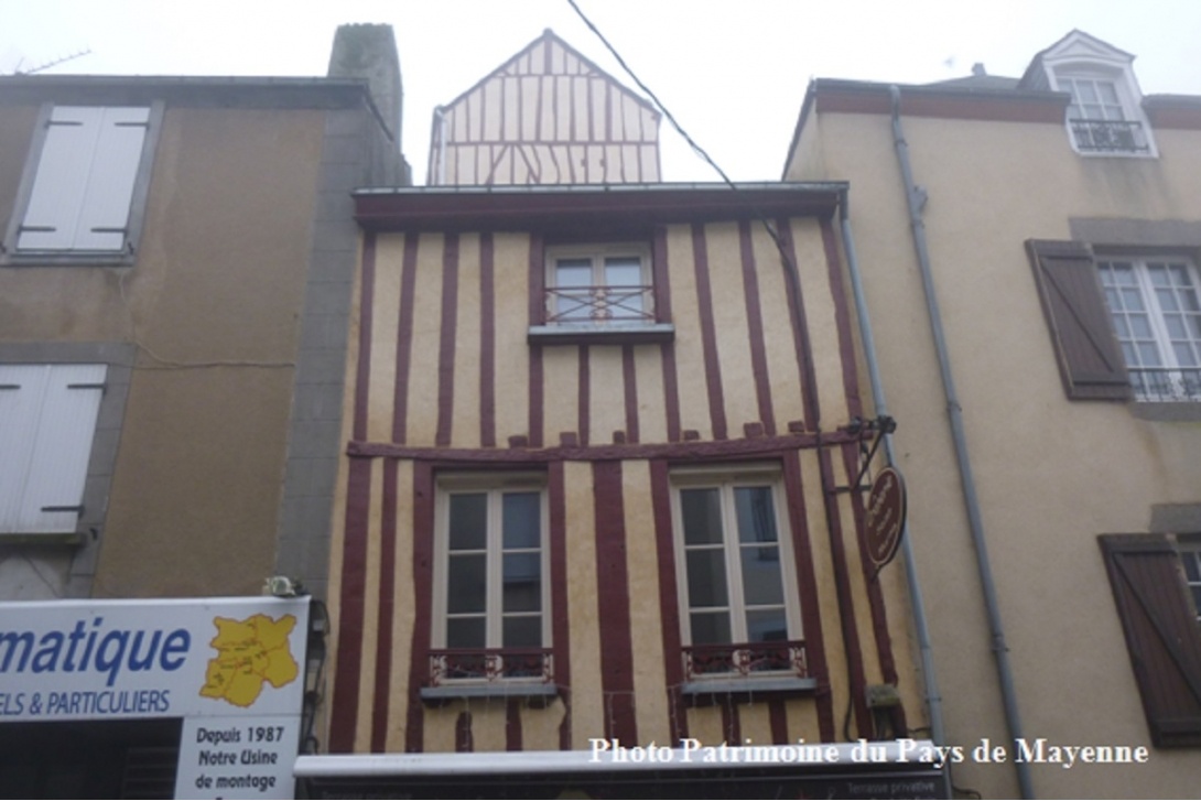 Colombages à Mayenne - rue Saint Martin