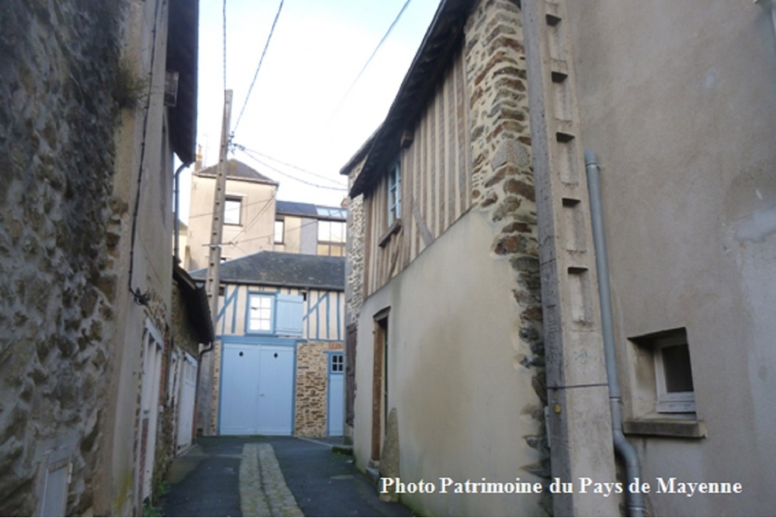 Colombages à Mayenne - rue des Lavanderies