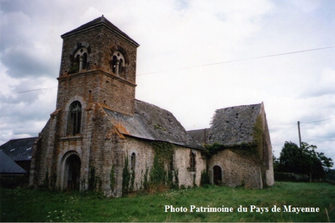 Belgeard - Ancienne église (photo de 2001, démolie en 2003)