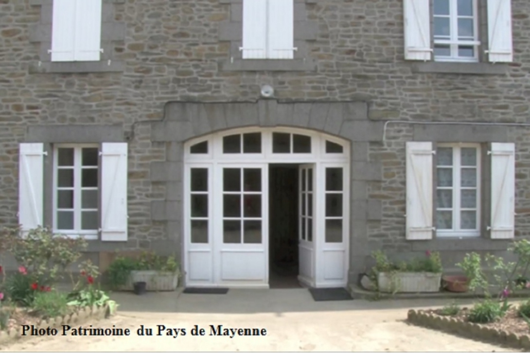 La Visitation de Mayenne - Accès aux parloirs et au couvent