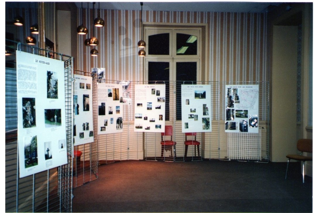 Croix et Calvaires de la Mayenne - Exposition à la Bibliothèque de Mayenne