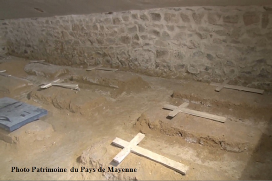 La Visitation de Mayenne - Premier cimetière (jusqu'en 1886)